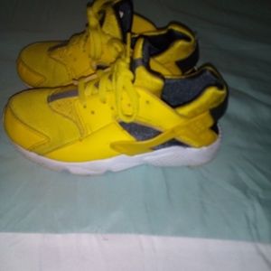 Little boys hurraches